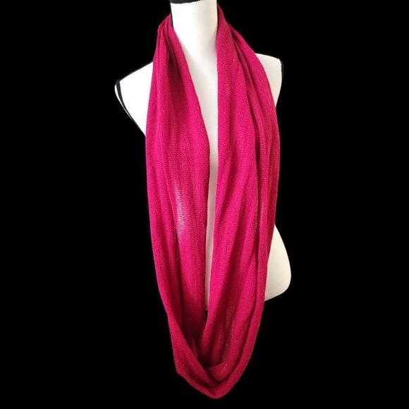 5/$25 burgundy Infinity scarf - Picture 3 of 4